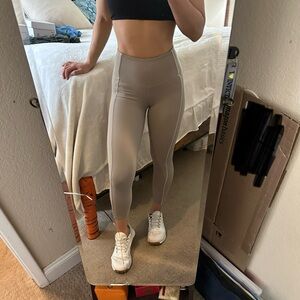 EUC Yogalicious Leggings